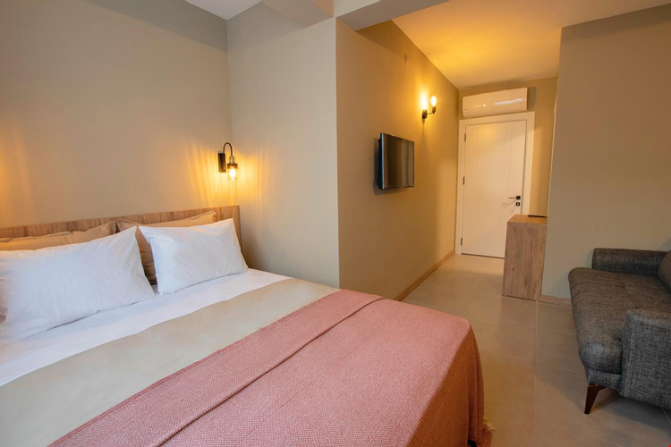 Standart Oda, Bahçe Manzaralı