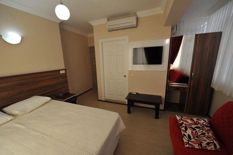 Standard Room (Without Balcony, Sofa)