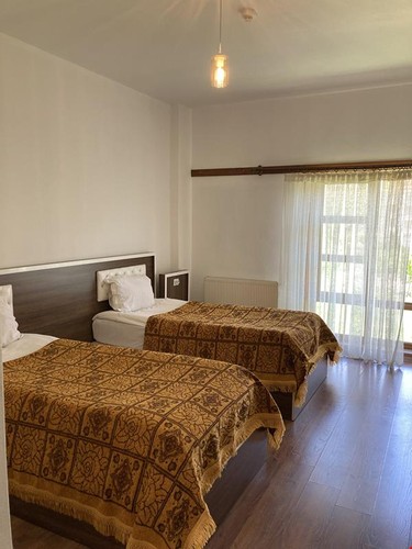 Suit Oda, Dağ Manzaralı