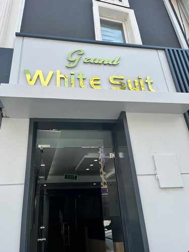 Grand White Suit Otel