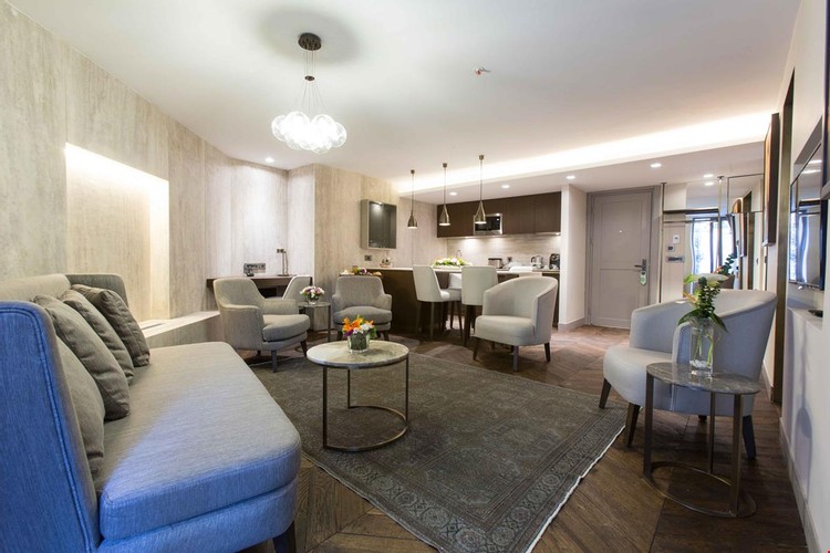 Suit Oda, Bahçe Manzaralı