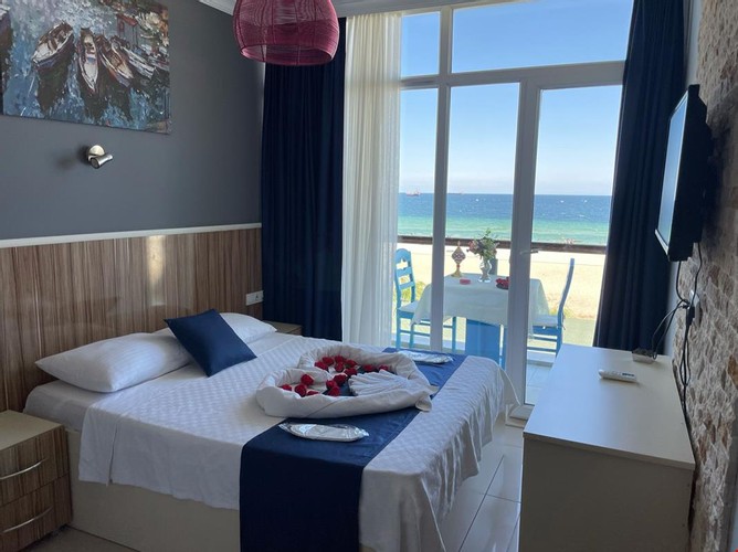 Deluxe Single Room, Sea View (1 Person)