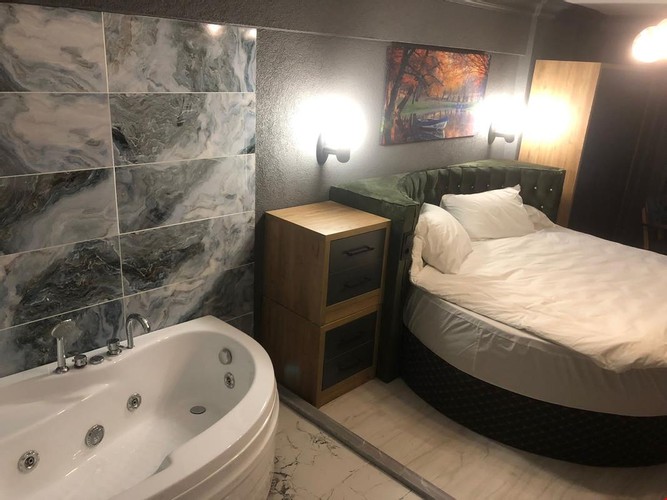 Suite Room (Jacuzzi)