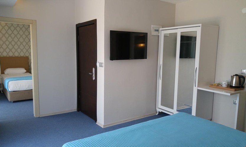 Standard Room (3 Person)