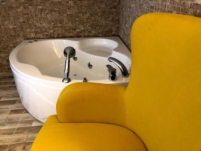 Honeymoon Room (Jacuzzi)