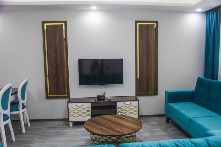 Apartment Flat, Mountain View (Balcony)