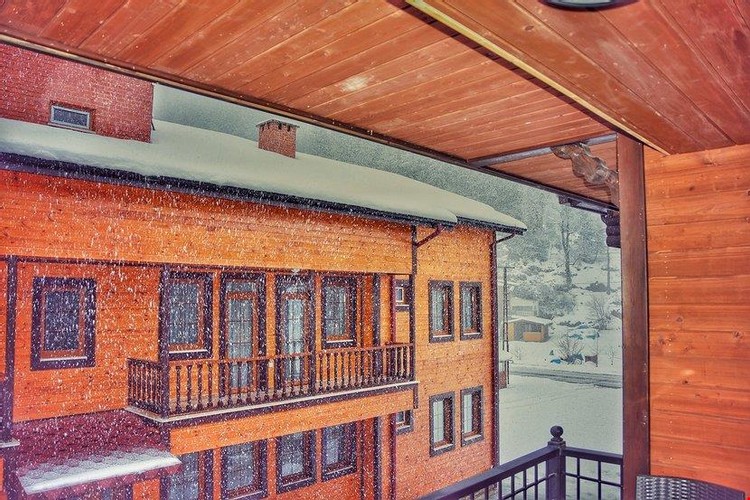 Apartment Flat (Balcony)