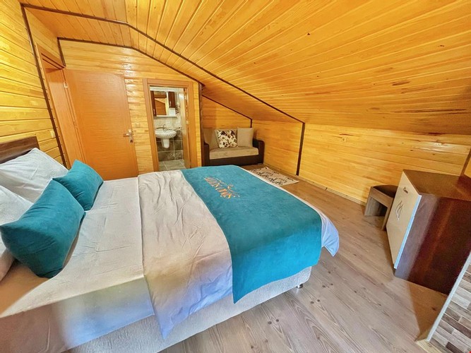 Çatı Suit Teras Katı Oda, Göl Manzaralı