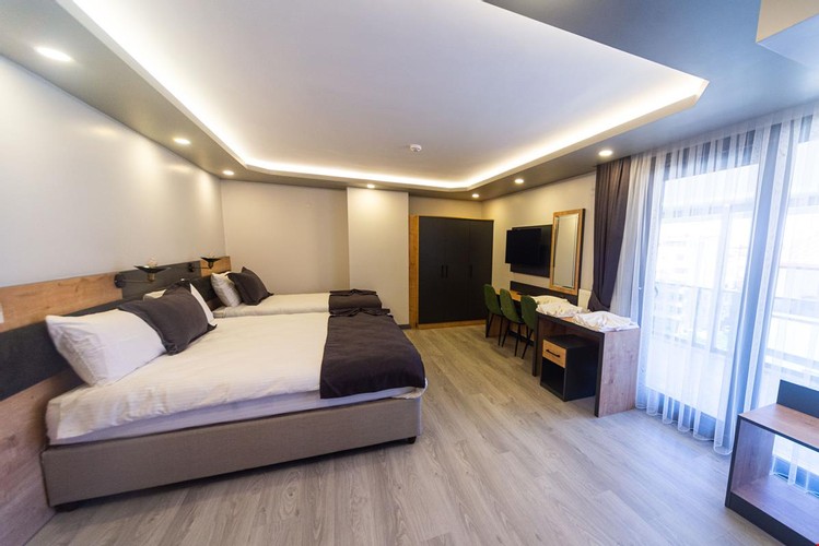 Family Suite Room (Balcony)