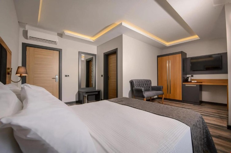 Suite Room (Balcony)