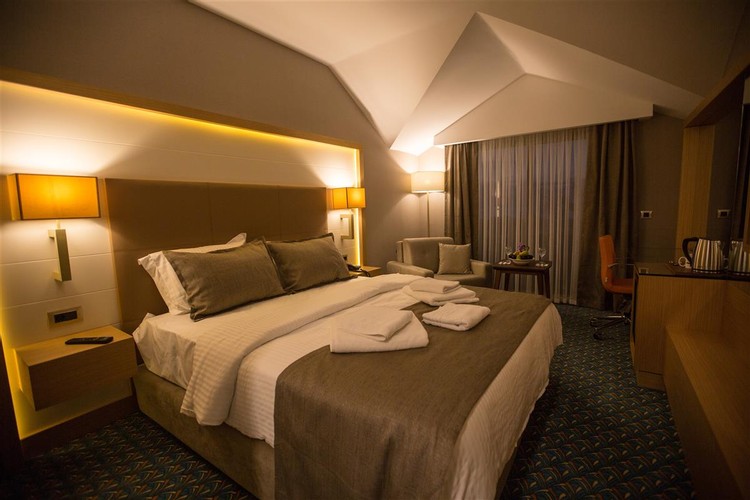 Family Room (Balcony)