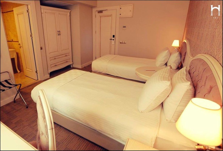 Ekonomik Iki Ayrı Yataklı Oda