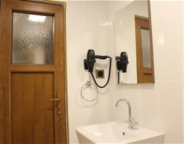 Standard Room (1 Person)