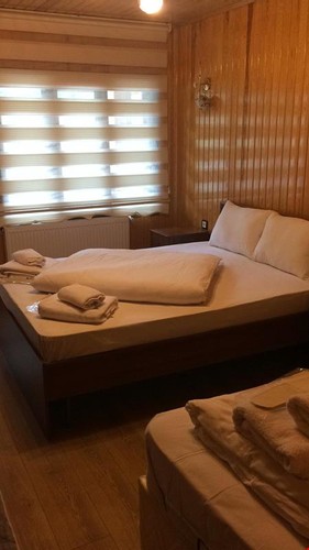 Standart Oda, Göl Manzaralı (3 Kişilik)