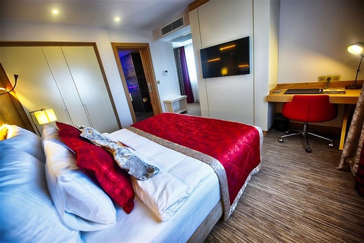 Suit Oda, Deniz Manzaralı