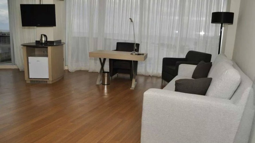 Deluxe Room, Land View