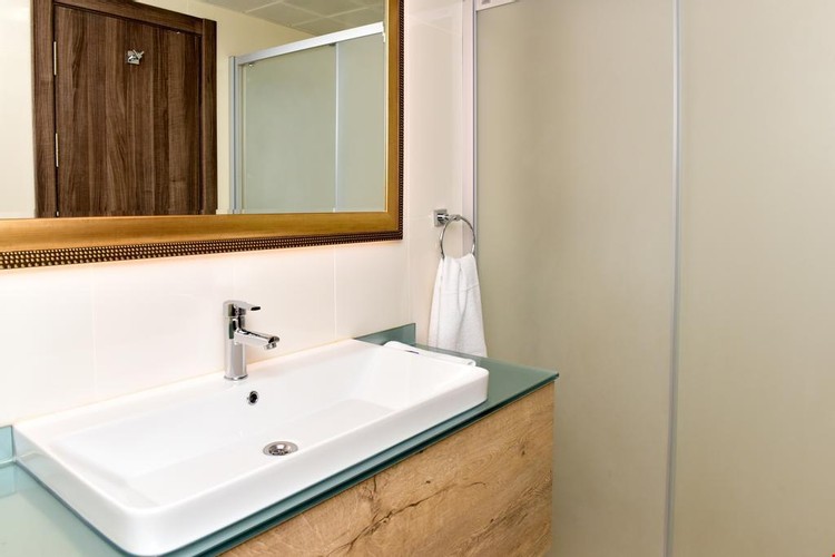 Single Room (1 Person)