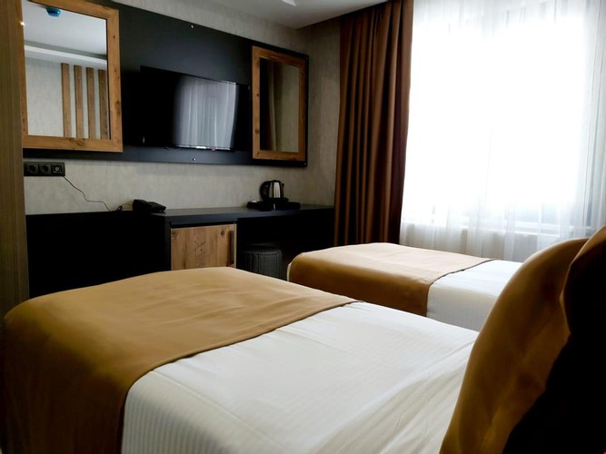 Standard Room (1 Person)