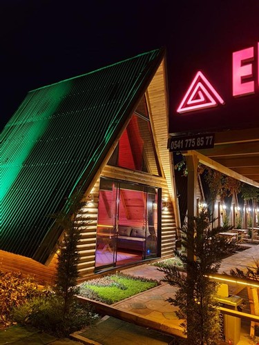 Deluxe Bungalow Room