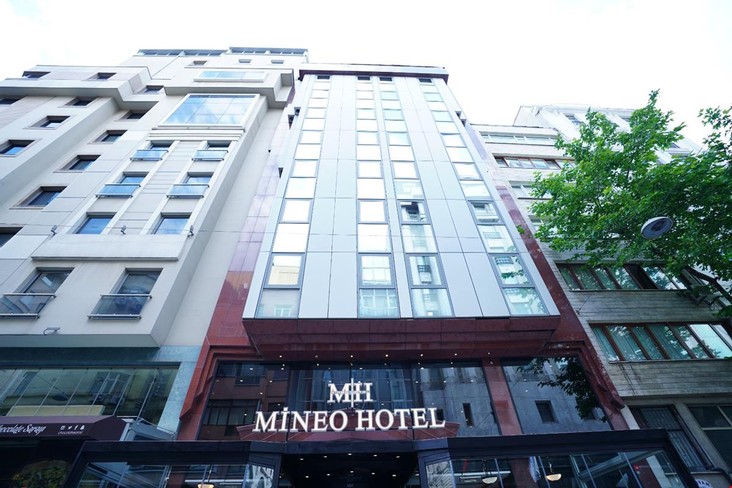 Mineo Hotel